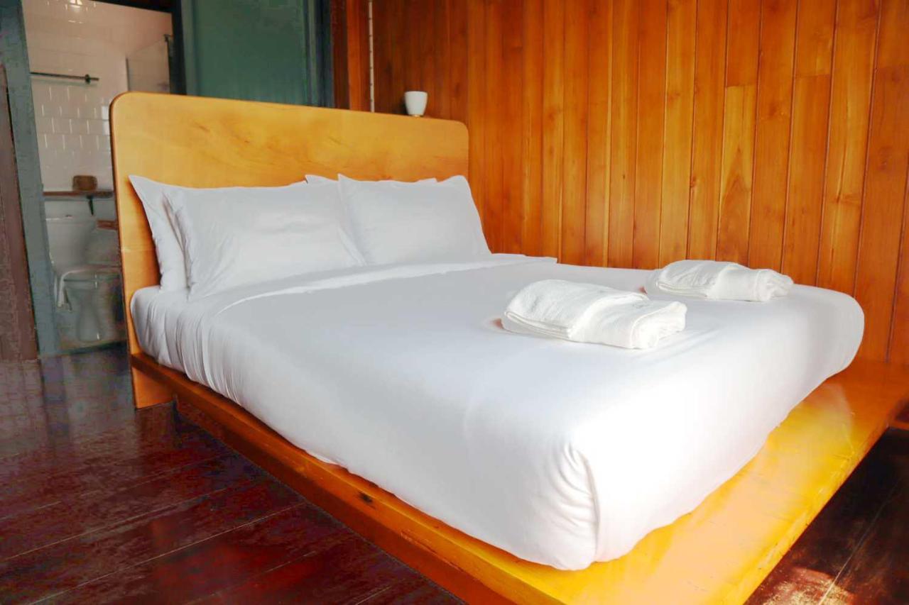 Srisanor Boutique Hotel 쁘라쭈압키리칸 외부 사진