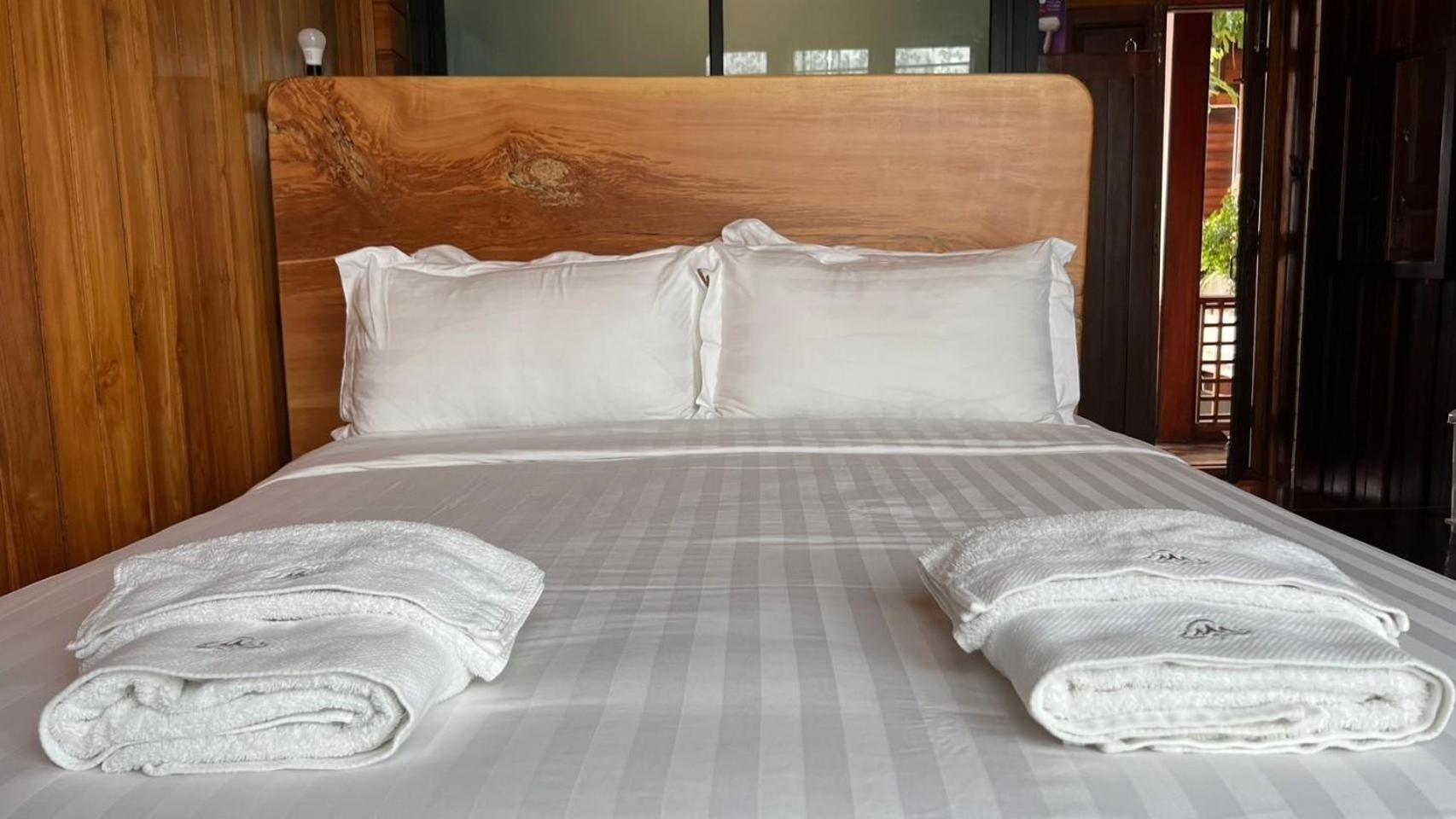 Srisanor Boutique Hotel 쁘라쭈압키리칸 외부 사진